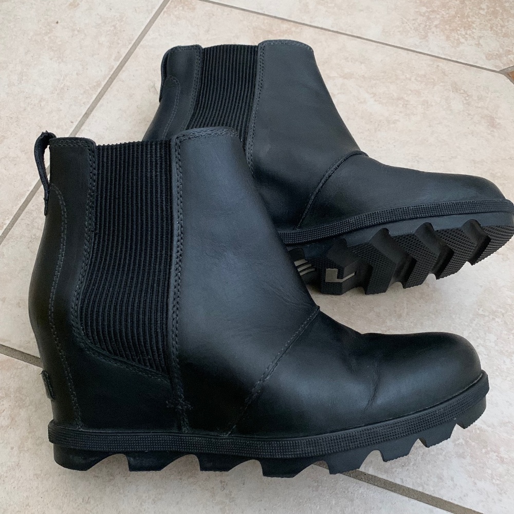 Sorel Joan of Arctic II Wedge Chelsea Boot Waterproof Black Leather W Size 8.5